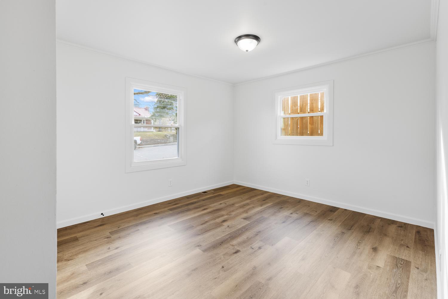 15 SYCAMORE ROAD