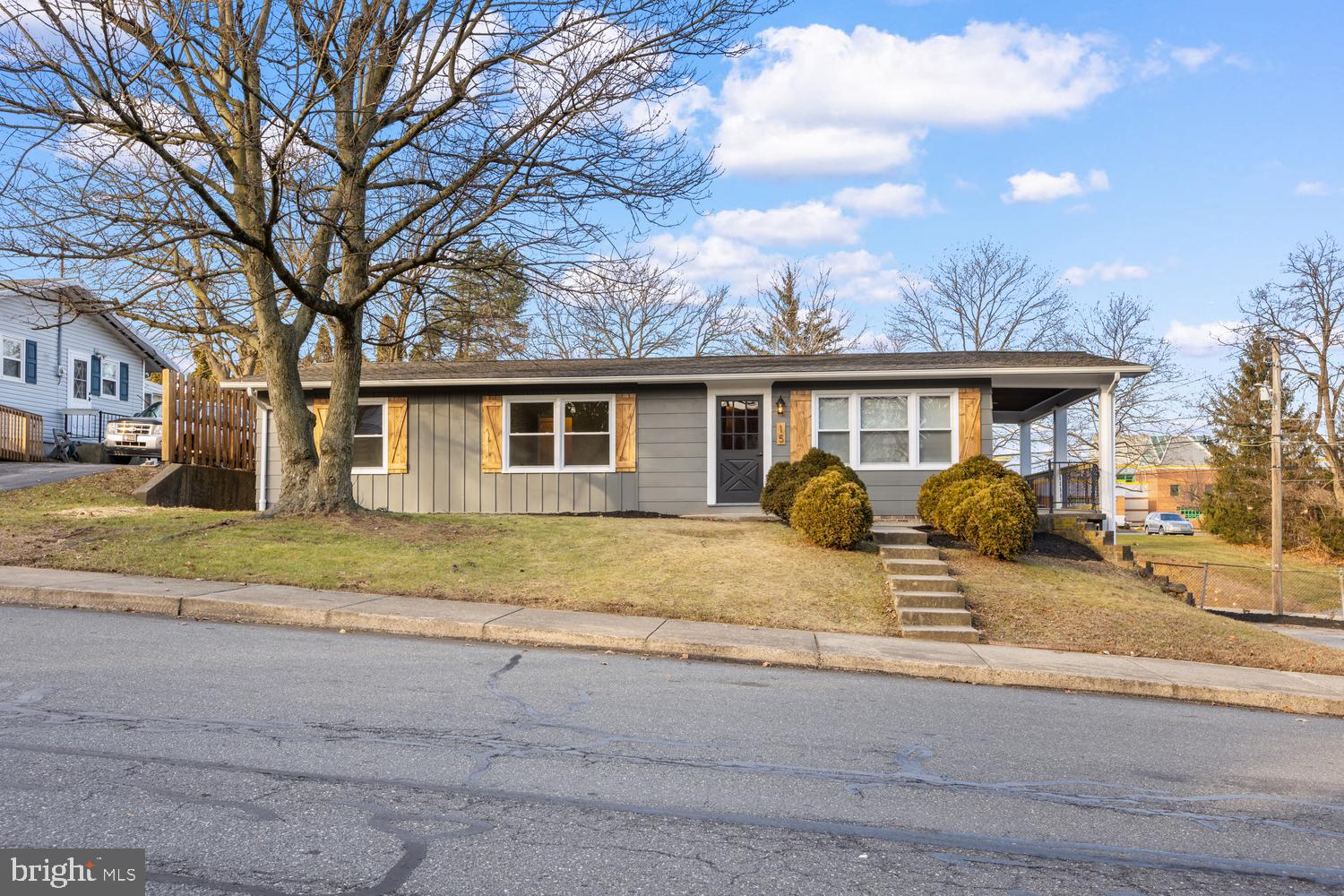 15 SYCAMORE ROAD