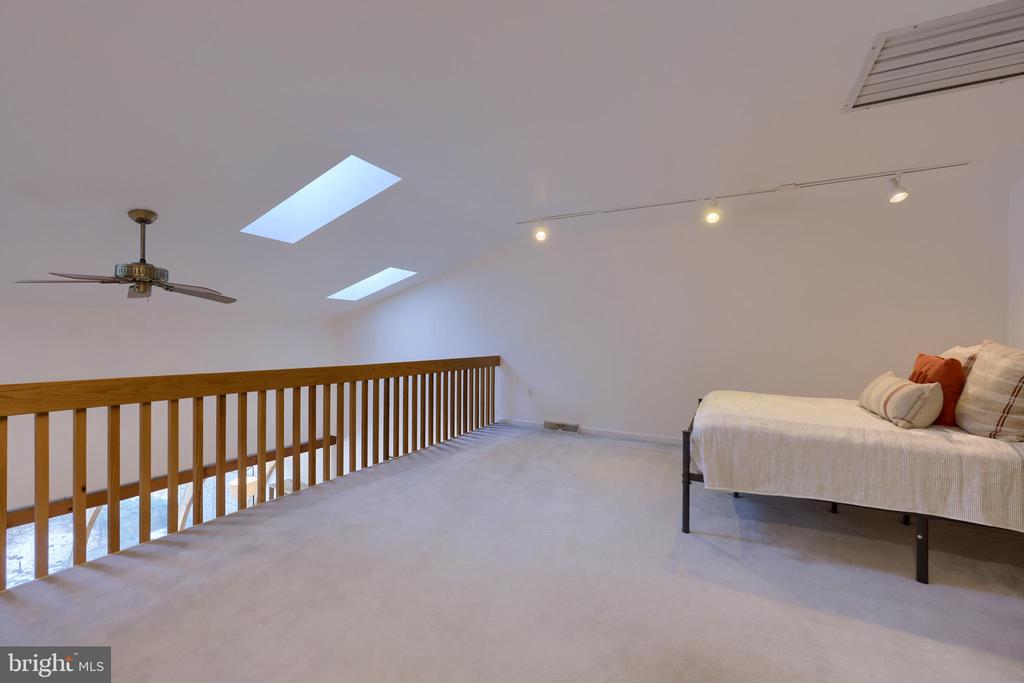 115 PEPPERTON COURT