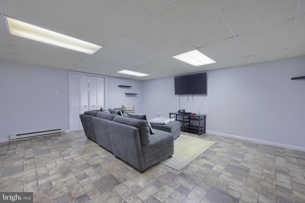 115 PEPPERTON COURT