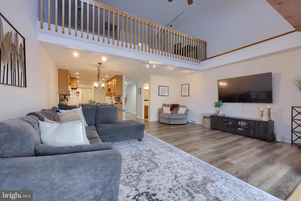 115 PEPPERTON COURT