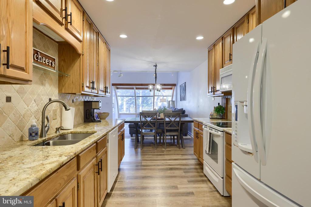 115 PEPPERTON COURT