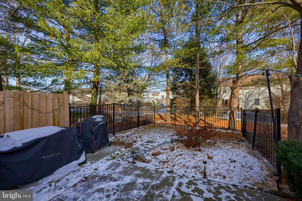 115 PEPPERTON COURT