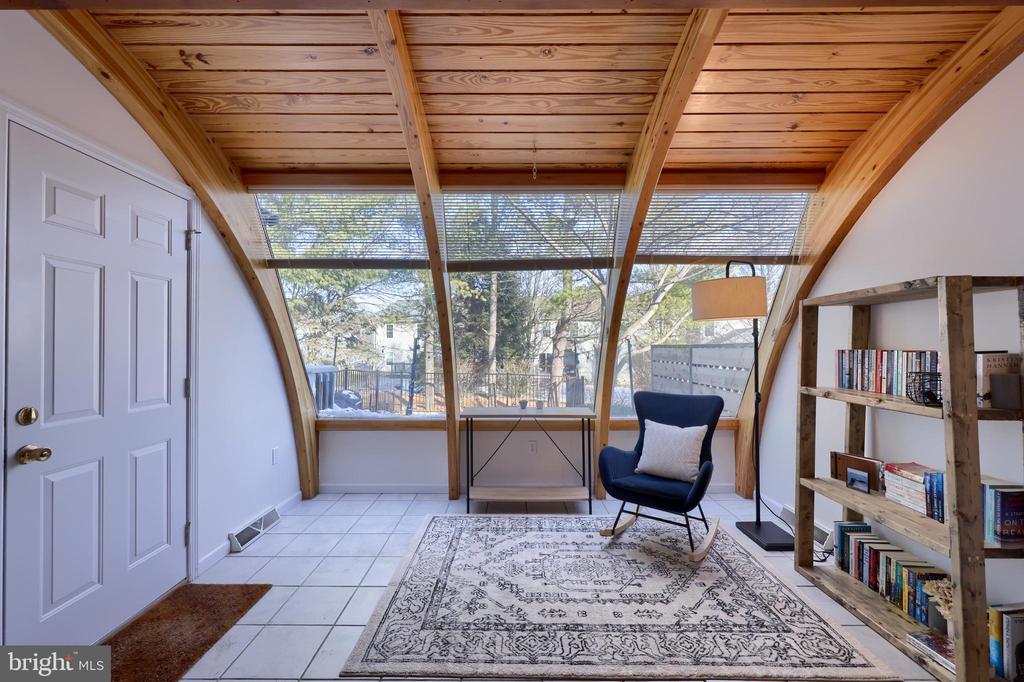 115 PEPPERTON COURT