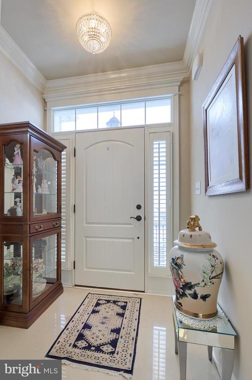 2589 CAMAS LANE