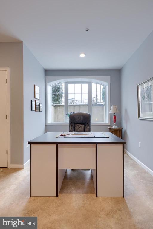 2589 CAMAS LANE