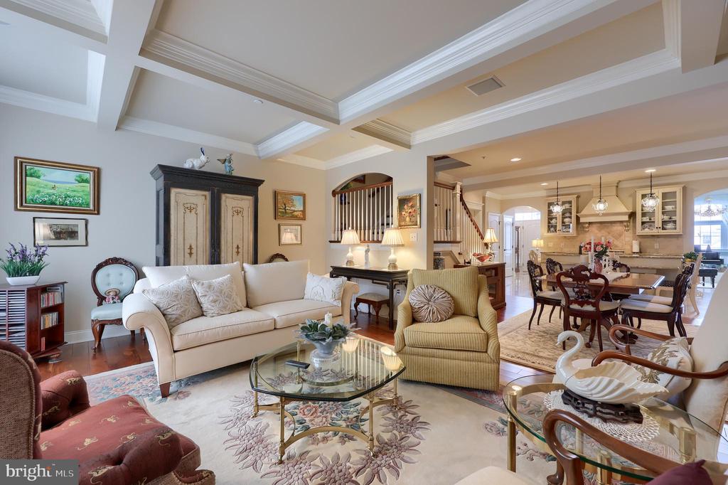 2589 CAMAS LANE