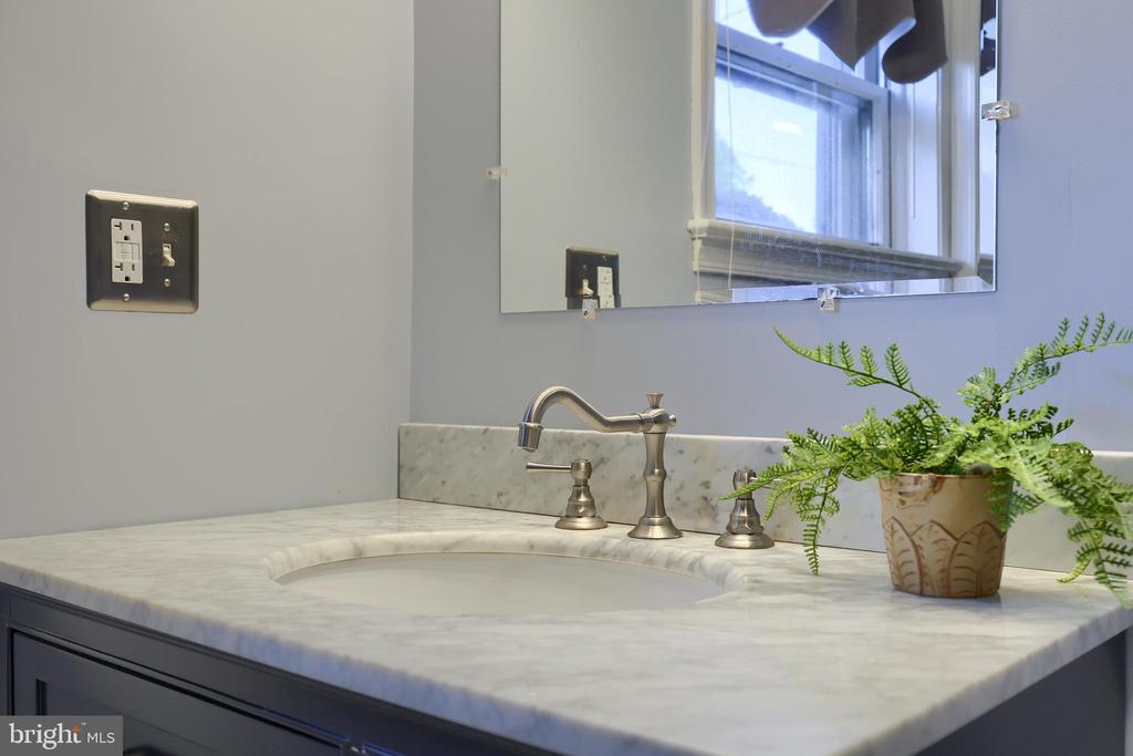 455 N DUKE STREET