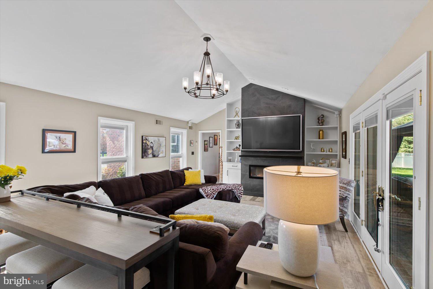 702 BUCKWOOD LANE