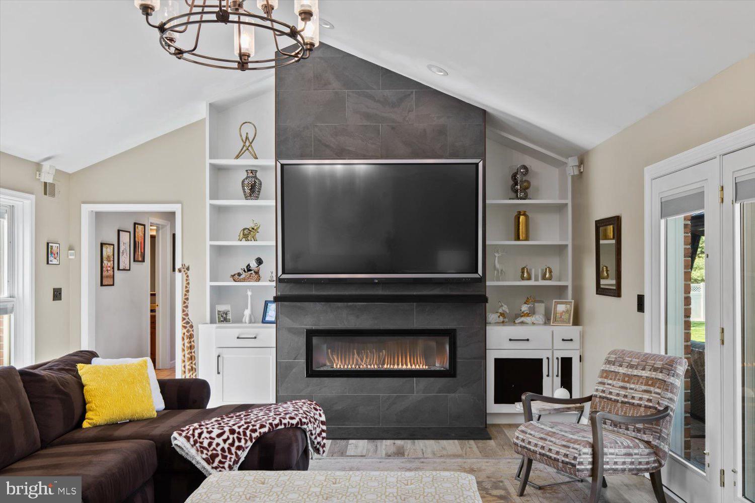 702 BUCKWOOD LANE