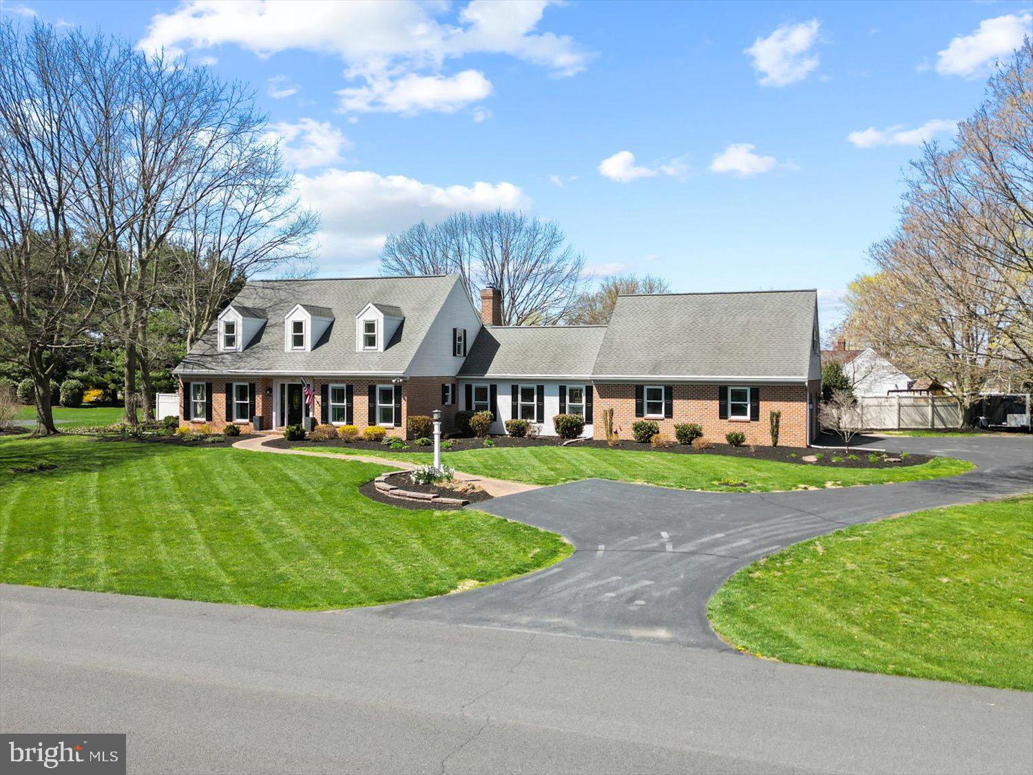 702 BUCKWOOD LANE