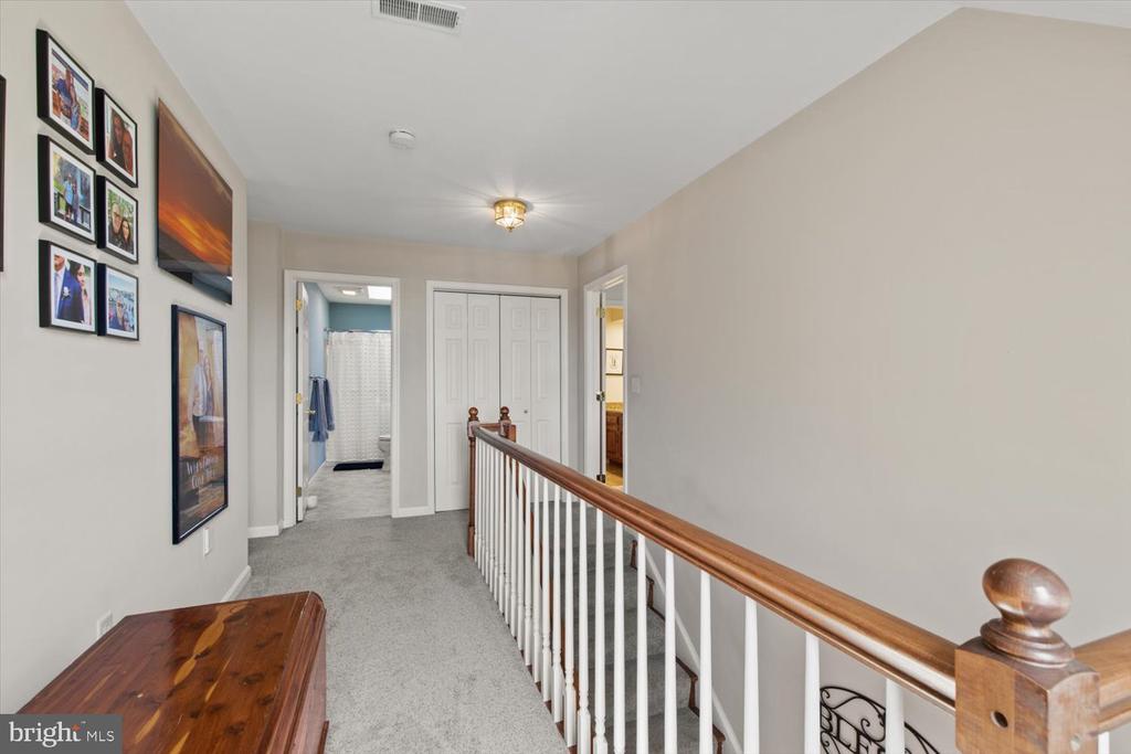 702 BUCKWOOD LANE