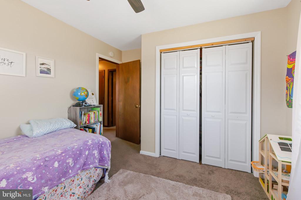 610 W CHURCH ROAD