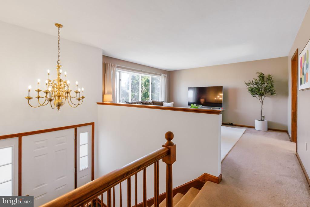 610 W CHURCH ROAD