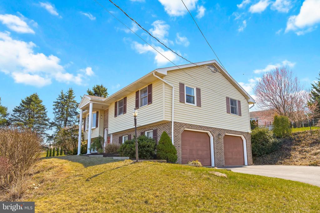610 W CHURCH ROAD