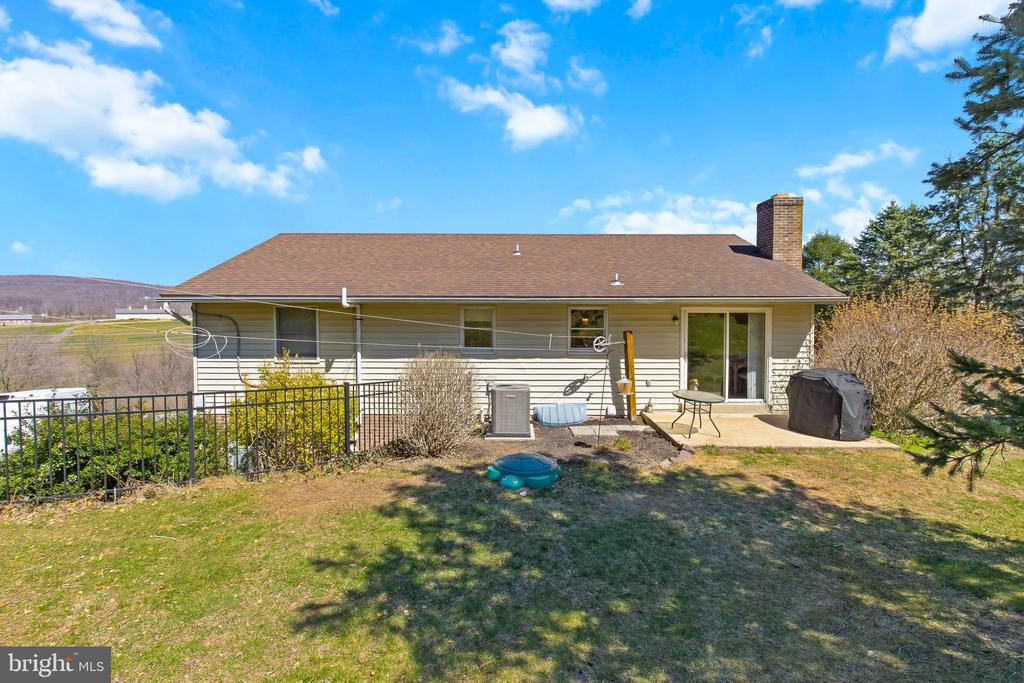610 W CHURCH ROAD