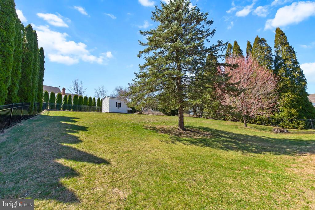 610 W CHURCH ROAD