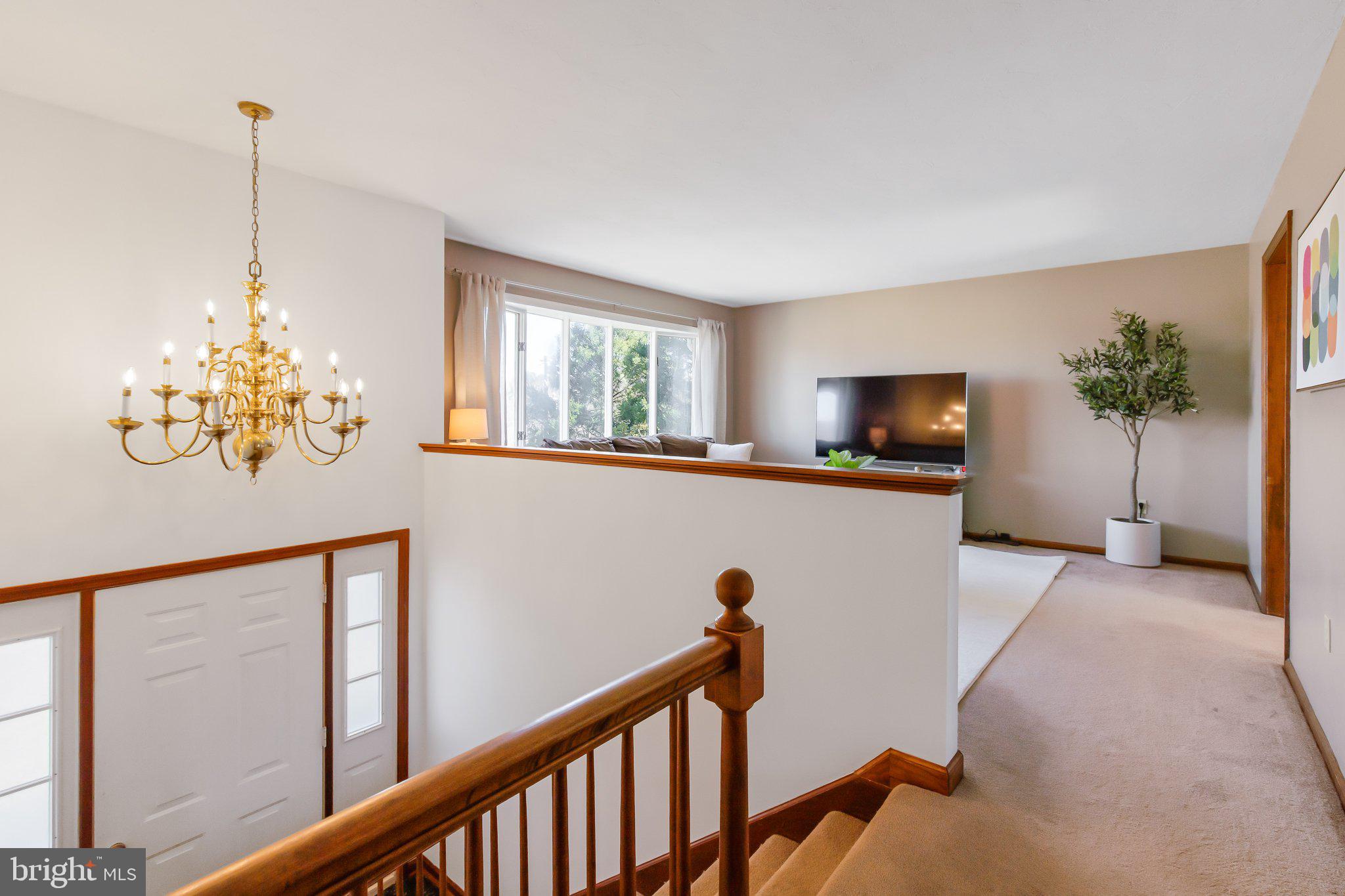610 W CHURCH ROAD