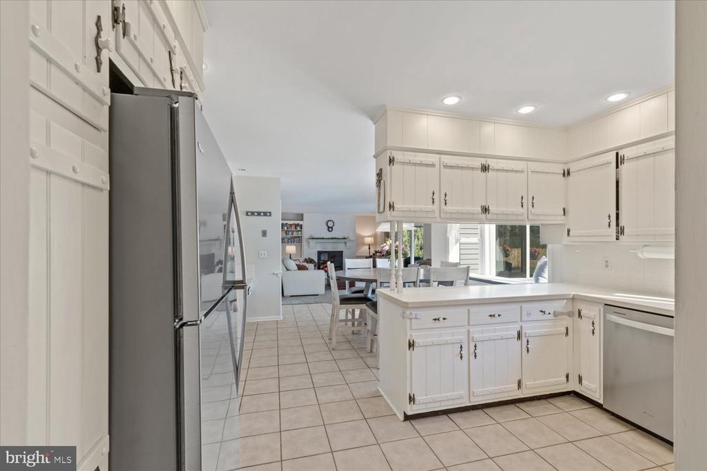 442 WETHERBURN DRIVE