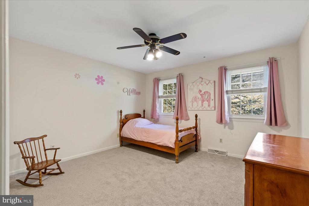 442 WETHERBURN DRIVE