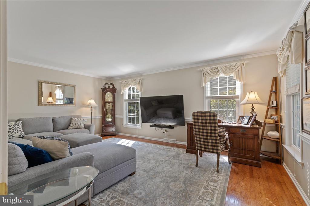442 WETHERBURN DRIVE