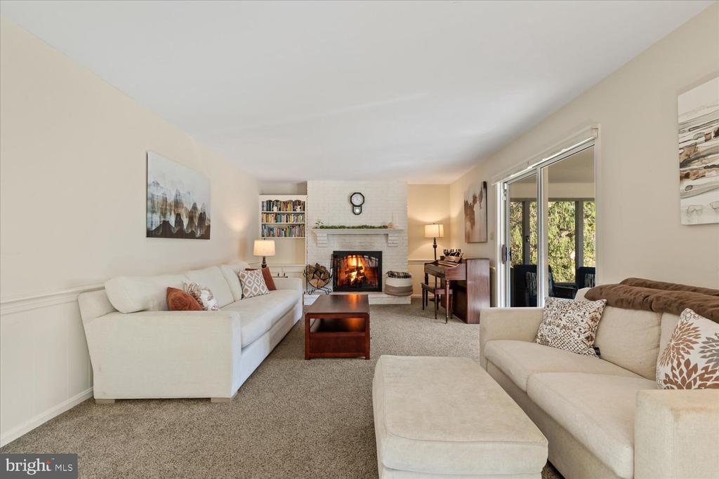 442 WETHERBURN DRIVE