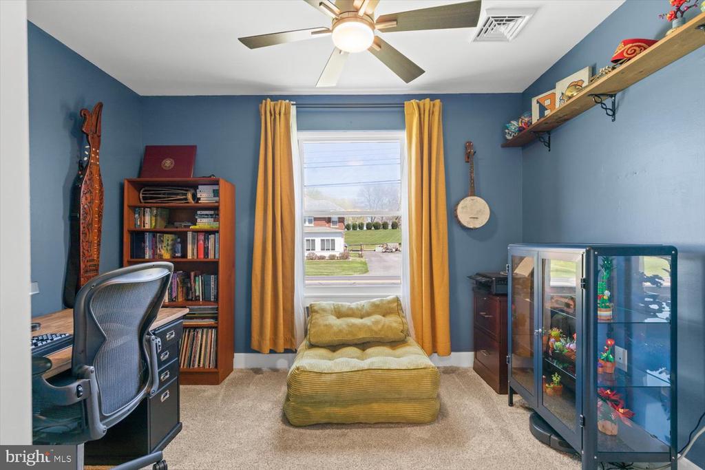 212 PETERSBURG ROAD