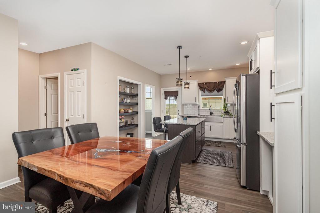 2445 ARTESIAN WAY
