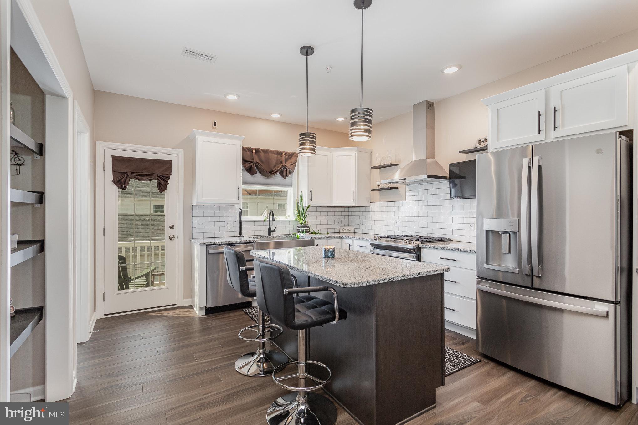2445 ARTESIAN WAY