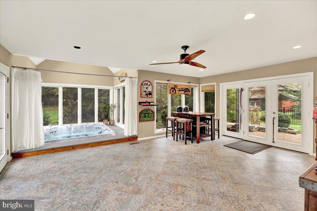 520 STONEHENGE DRIVE