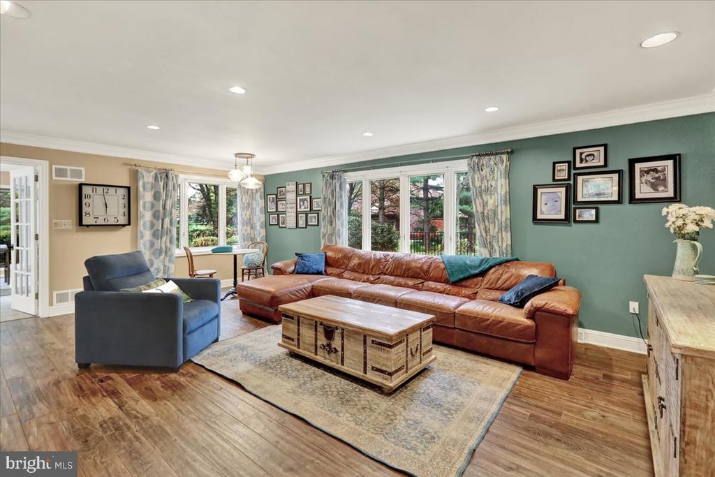 520 STONEHENGE DRIVE