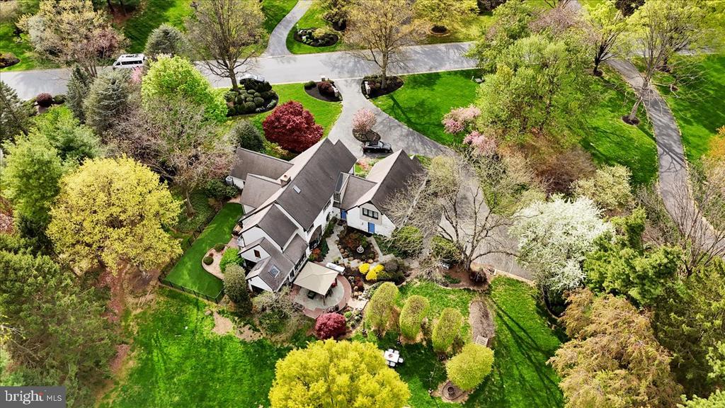 520 STONEHENGE DRIVE