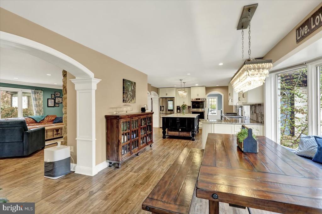 520 STONEHENGE DRIVE