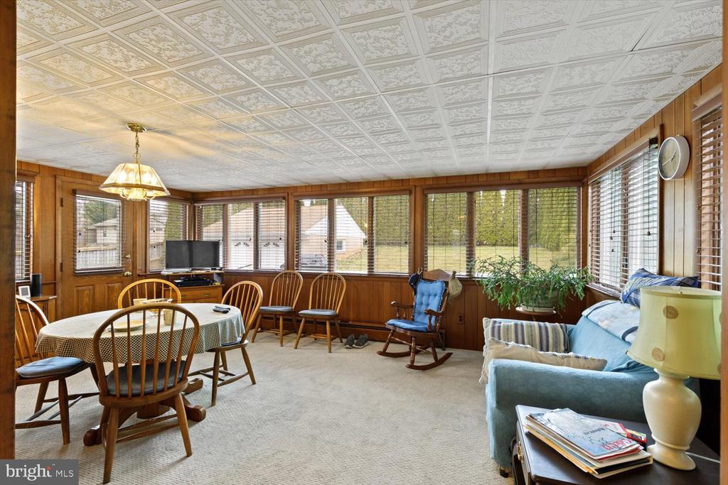436 MANOR VIEW DRIVE