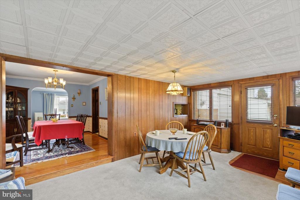 436 MANOR VIEW DRIVE