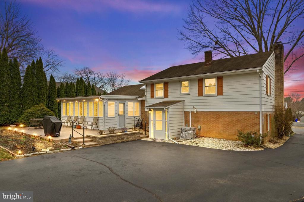 436 MANOR VIEW DRIVE