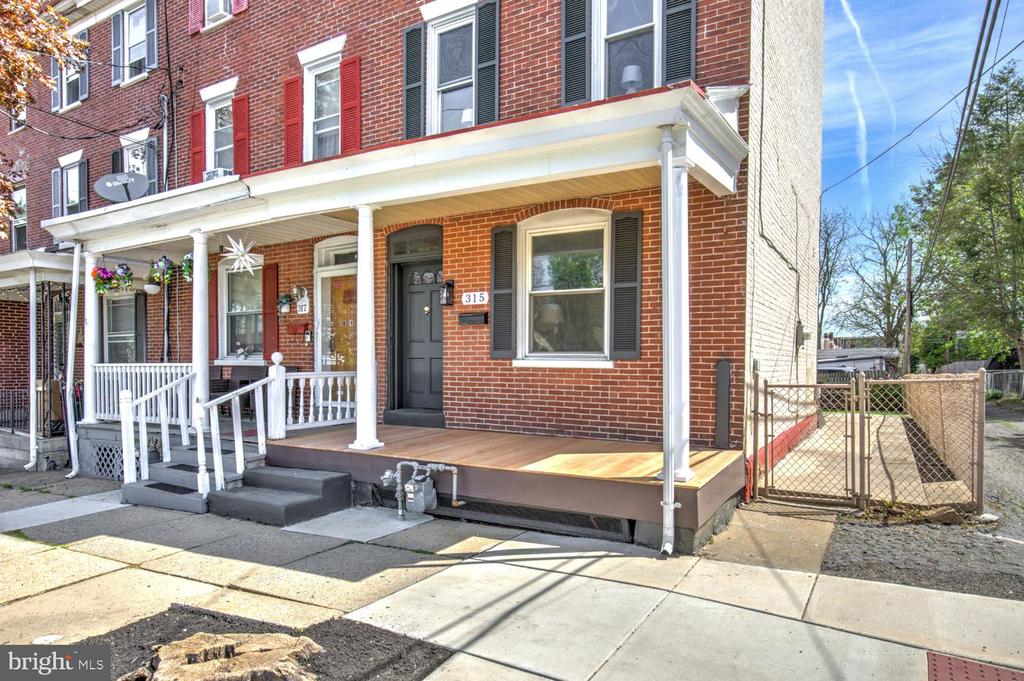 315 N MARSHALL STREET