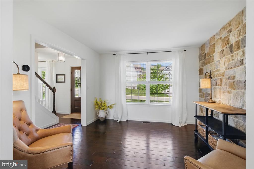 3931 ARCHER LANE