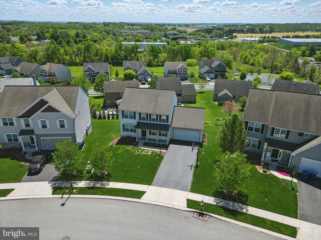 3931 ARCHER LANE