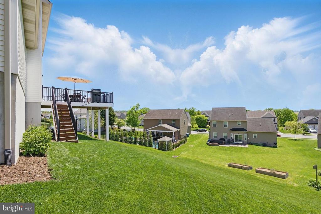 3931 ARCHER LANE