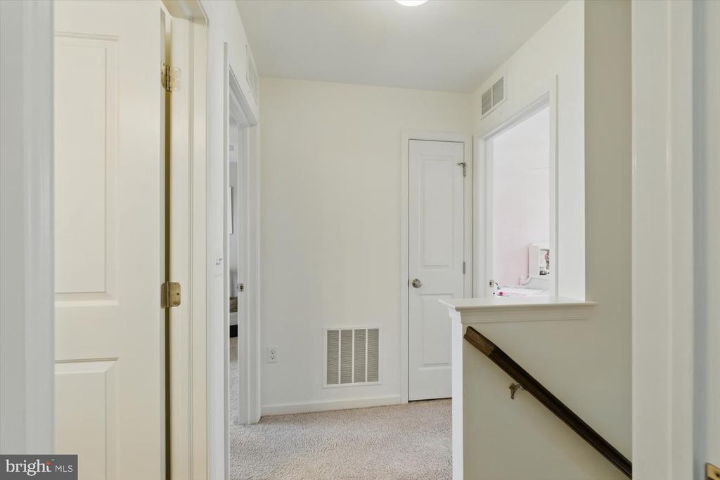 3931 ARCHER LANE