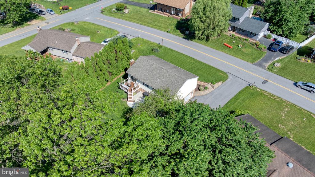 2436 ELLENDALE DRIVE