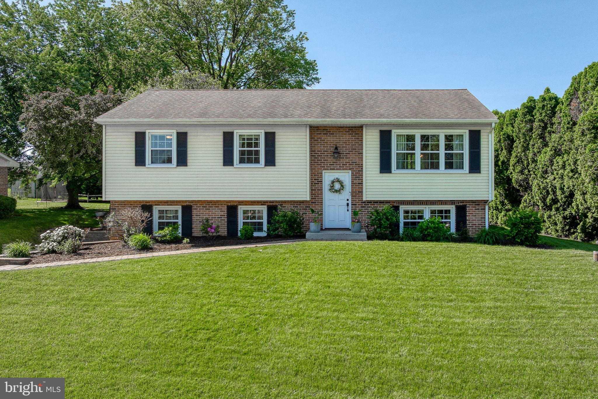2436 ELLENDALE DRIVE