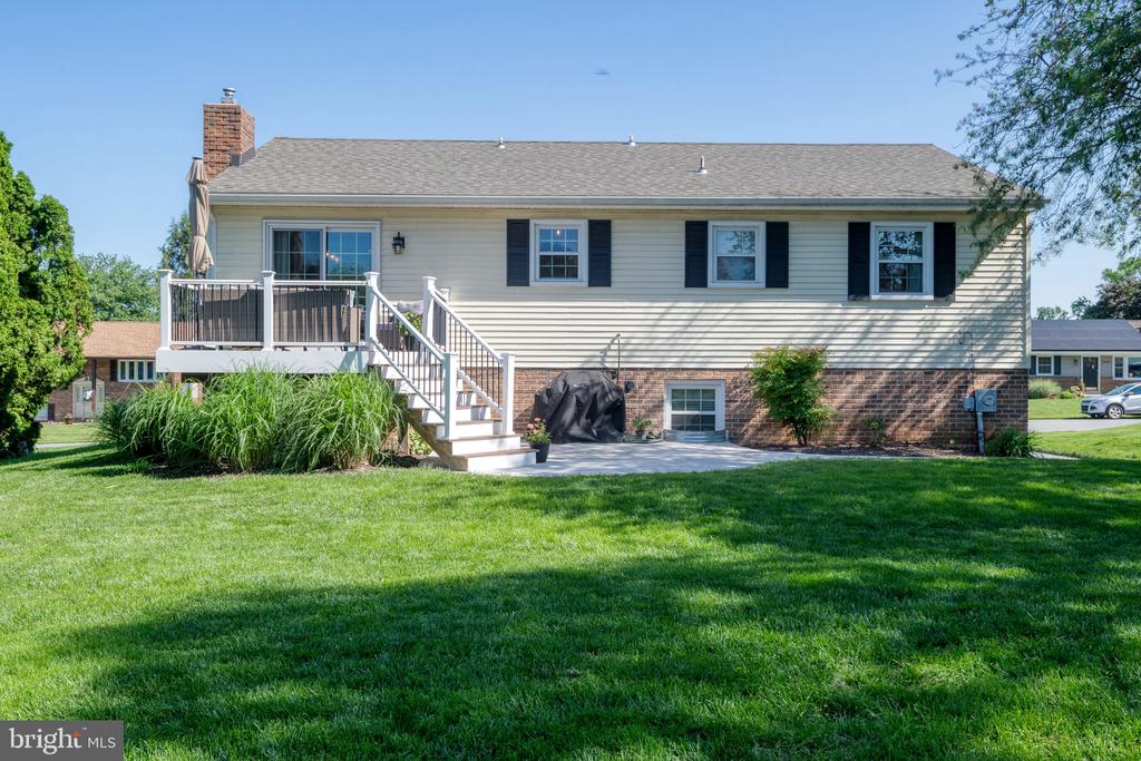 2436 ELLENDALE DRIVE
