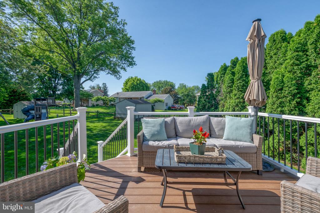 2436 ELLENDALE DRIVE