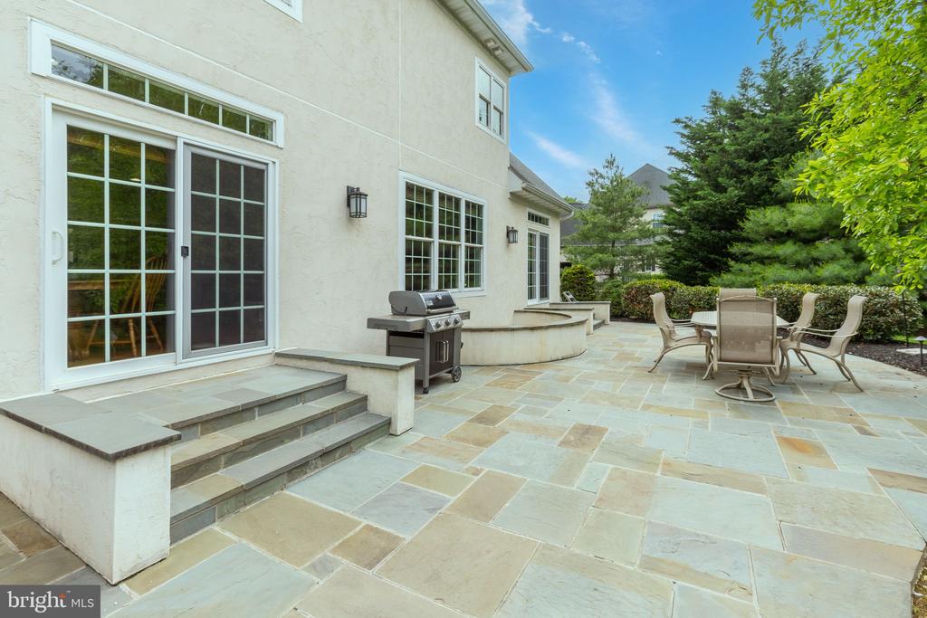 311 SARSEN DRIVE