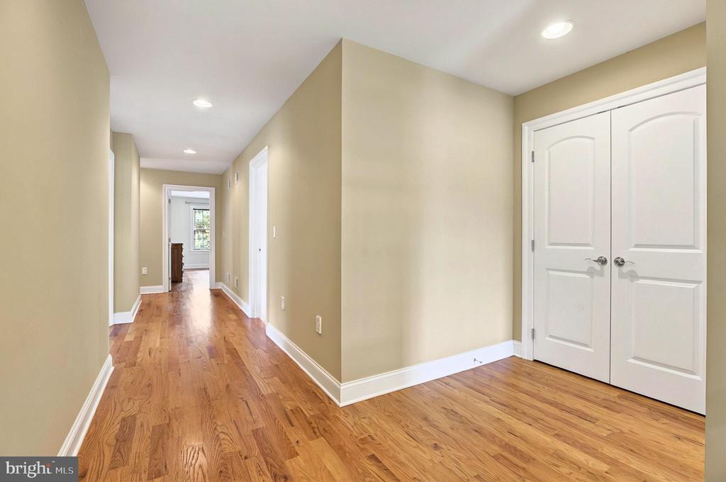 311 SARSEN DRIVE