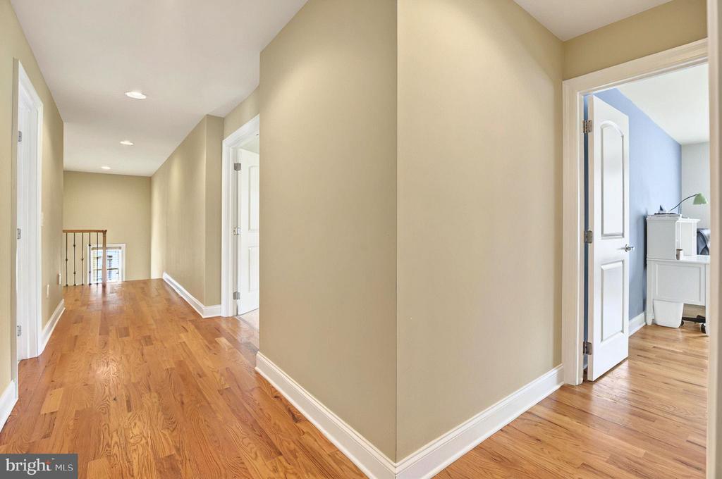 311 SARSEN DRIVE