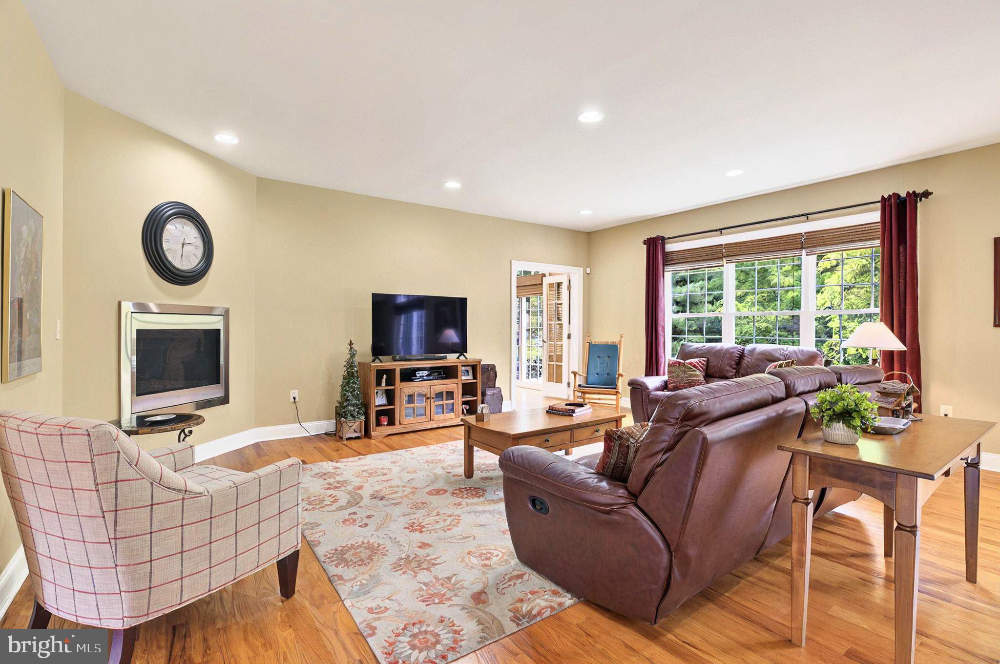 311 SARSEN DRIVE