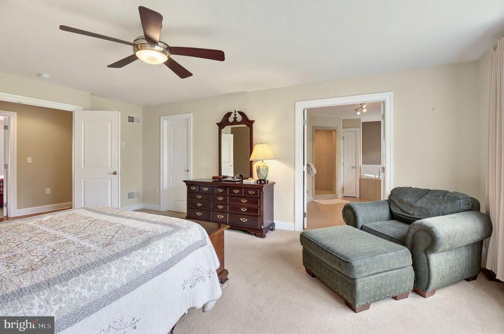 311 SARSEN DRIVE